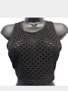 Black Crochet Cropped Tank Top - Women